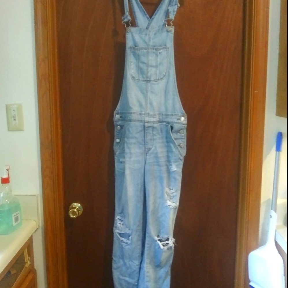 Tom girl overalls American Eagle S